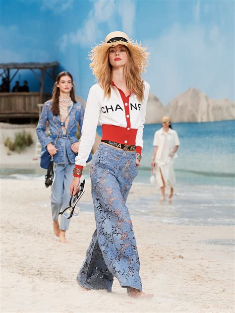 chanel collezione scarfpe primavera estate 2019|Chanel fashion show.